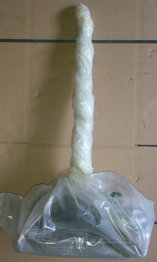 Полуось задняя правая TOYOTA Hilux 0400543360