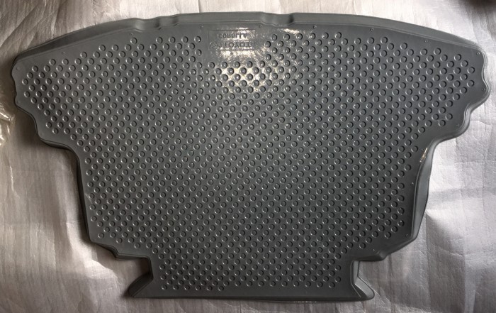 Коврик багажника TOYOTA COROLLA SD серый FORMIKA 381305C