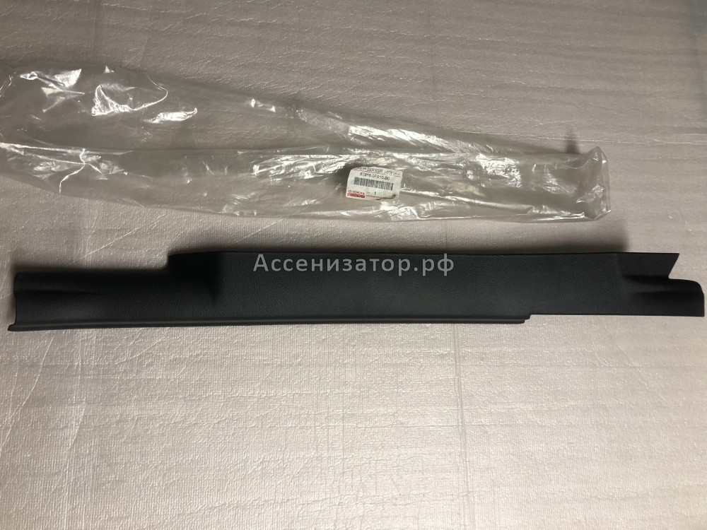 Накладка порога внутренняя задняя левая TOYOTA COROLLA VERSO 2004-2009 679180F010B0