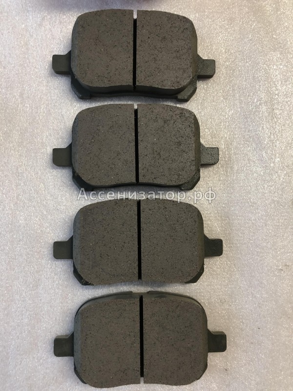 Колодки тормозные передние TOYOTA CAMRY V20 0446533130