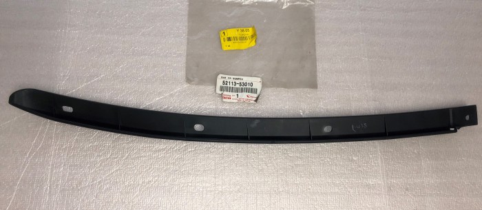 Накладка рамки радиатора LEXUS IS 5211353010