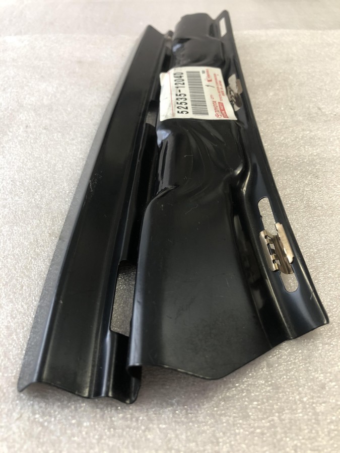 Крепеж TOYOTA Corolla E95 5253512040