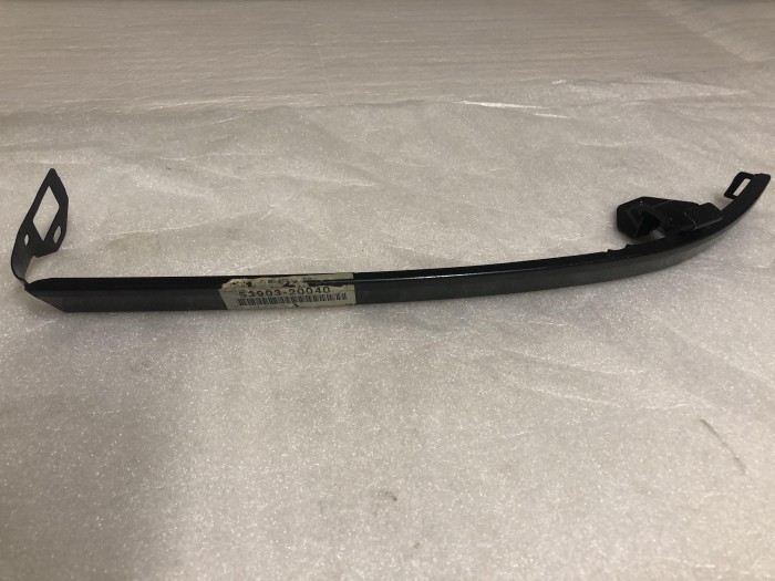 Планка фары передняя правая TOYOTA Avensis AT220 5390320040