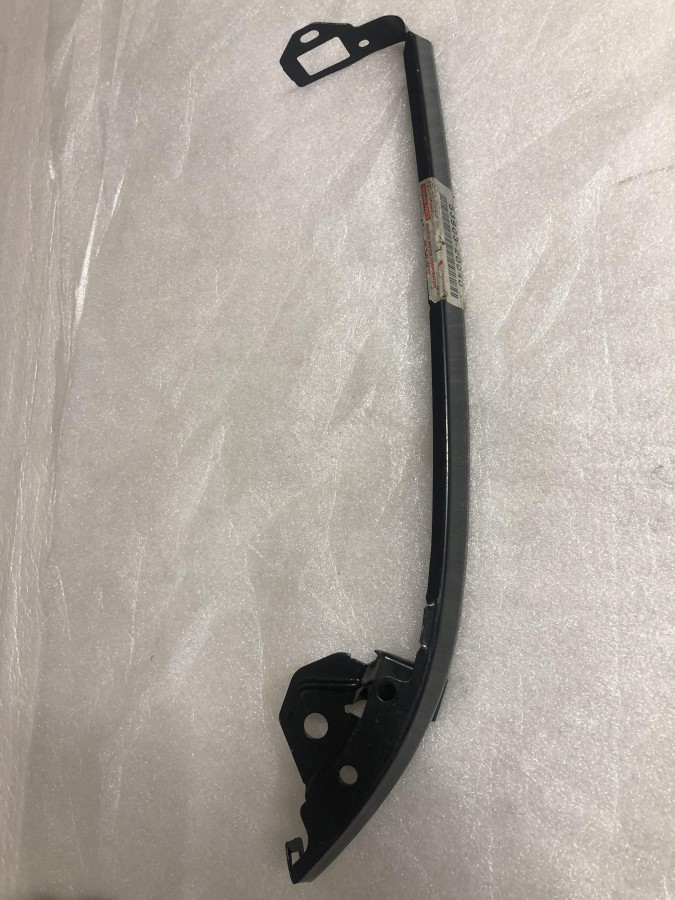 Планка фары передняя правая TOYOTA Avensis AT220 5390320040