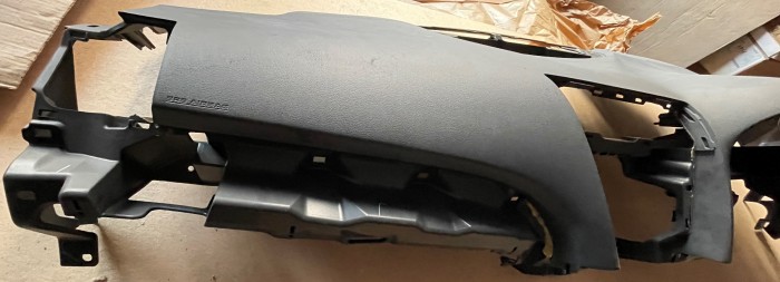 Панель приборов торпедо правый руль TOYOTA Camry V40 5540133190B0