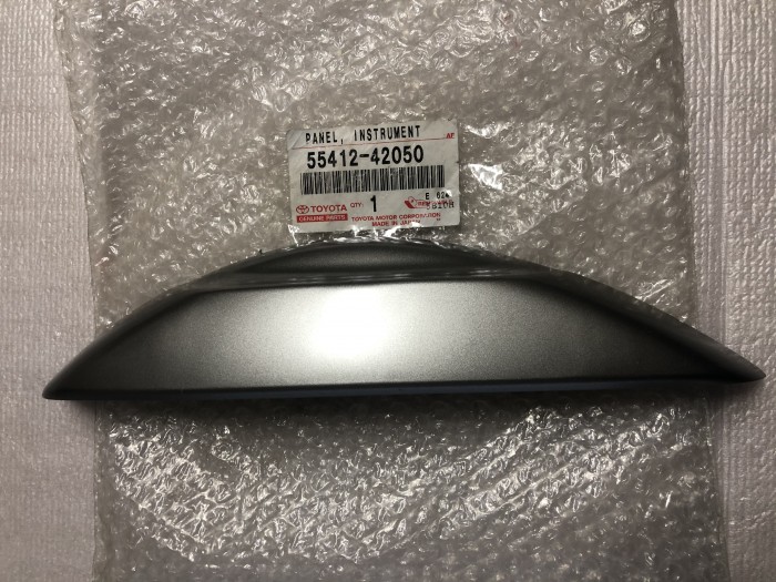 Накладка центральной консоли TOYOTA RAV 4 2000-2005 5541242050
