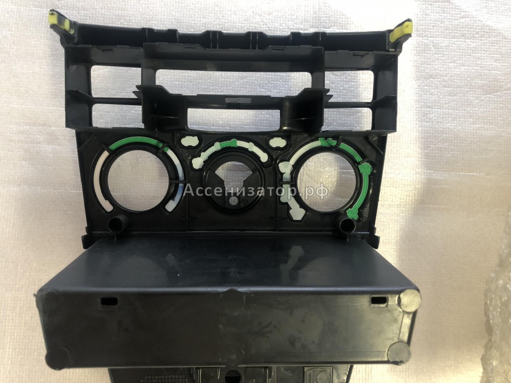 Панель приборов ЦЕНТРАЛЬНАЯ TOYOTA COROLLA E12 2001-2006 5542002140B1