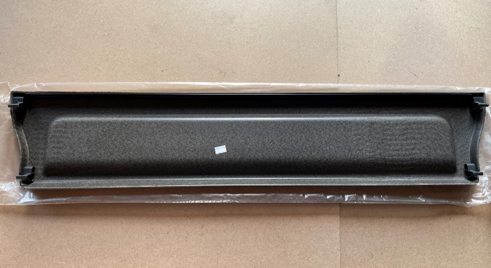 Полка задняя TOYOTA Corolla E120 6433002401B0