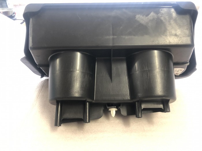 Контейнер в багажник Toyota Camry V30 2001-2006 6449033010C0