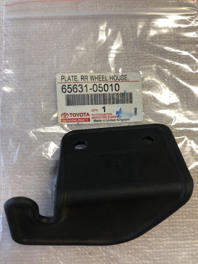 Подкрылок TOYOTA Avensis T220 6563105010 новый оригинальный, в наличии на нашем складе