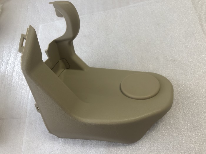 Накладка крепления сиденья Lexus LX570 J201 7169160090A0