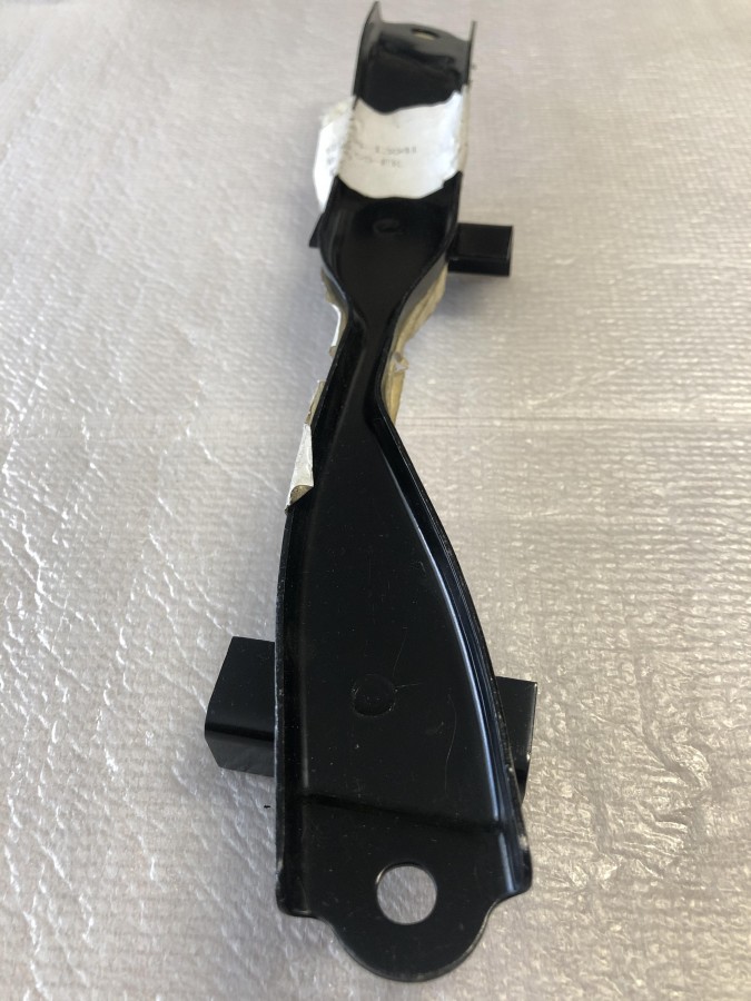 Кронштейн крепления аккумулятора TOYOTA COROLLA E120 2001-2006 7440413041