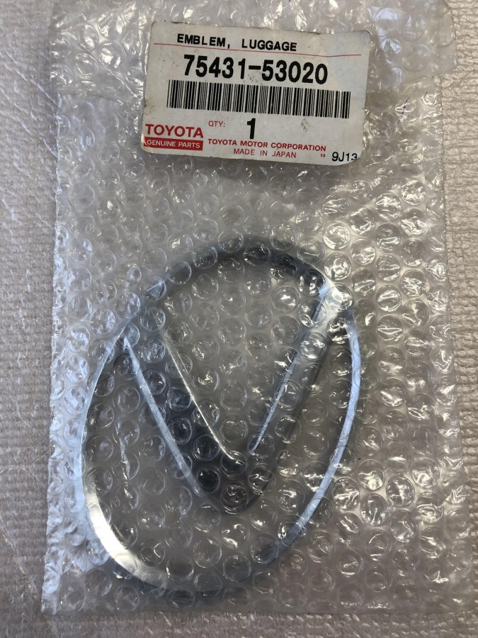 Эмблема задняя LEXUS IS 7543153020