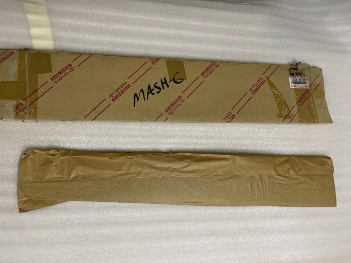 Молдинг передней левой двери TOYOTA RAV4 ACA21 7573242100