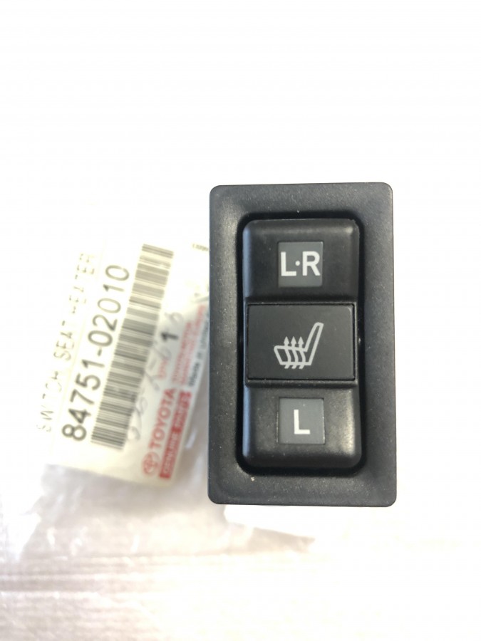 Выключатель подогрева сидений TOYOTA COROLLA E120 2001-2006 8475102010