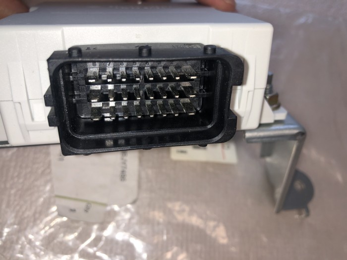 Реле стеклоочистителей Toyota Avensis Т250 2003-2008 8594005020