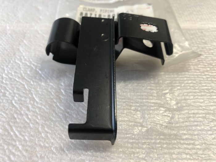 Крепеж TOYOTA LAND CRUISER PRADO 8871860810