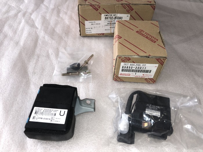 Блок управления TOYOTA LC105 8970260090 (8985020011+8978060260)