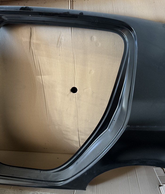 Боковина кузова левая Peugeot 307 8501A6