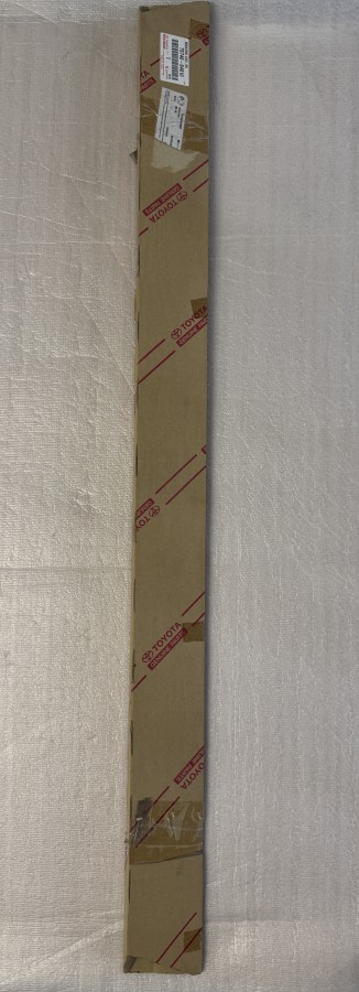 Молдинг TOYOTA Corolla Verso R10 7574064010