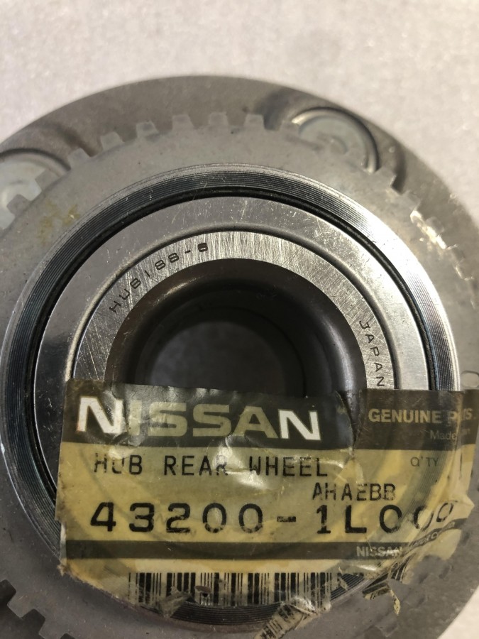 Ступица задняя с подшипником АБС NISSAN 432001L000